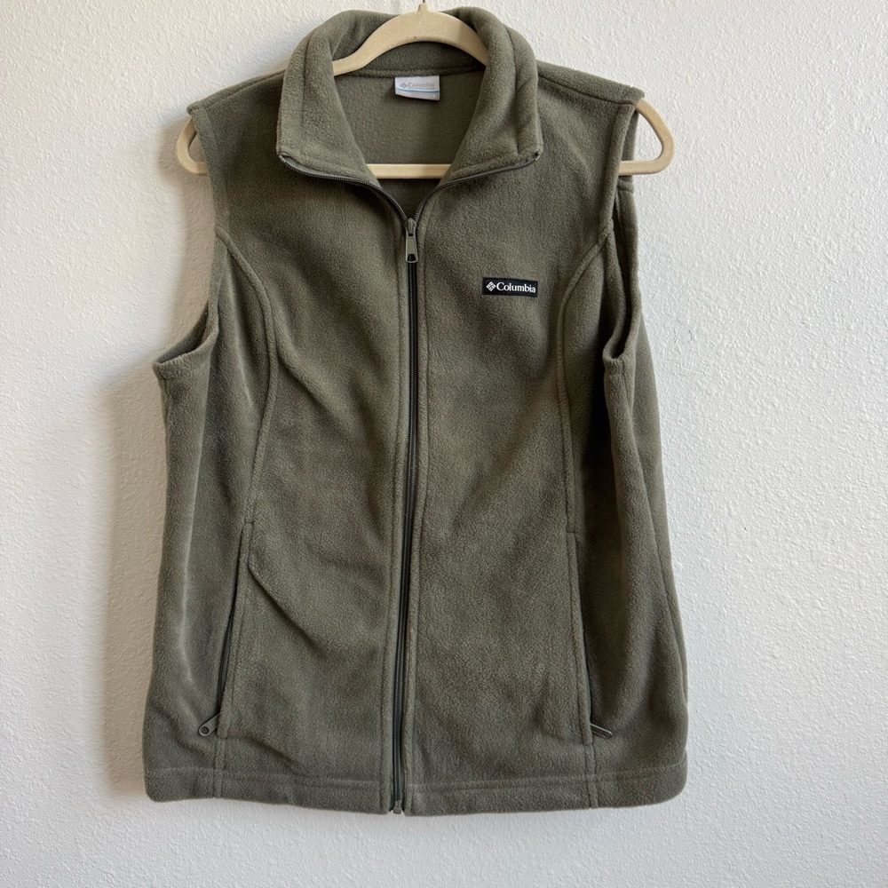 Columbia Sage Green Fleece Vest
